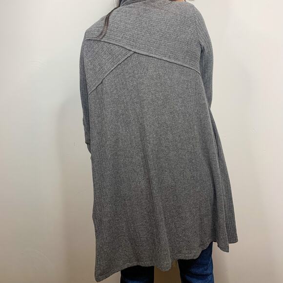 H by Bordeaux Gray Asymmetrical Long Cardigan - Picture 3 of 9